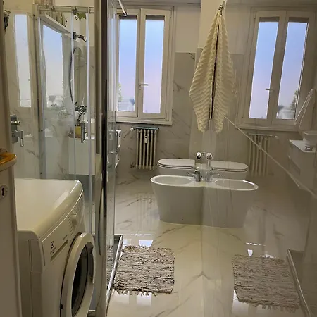 Sunny's House 로마